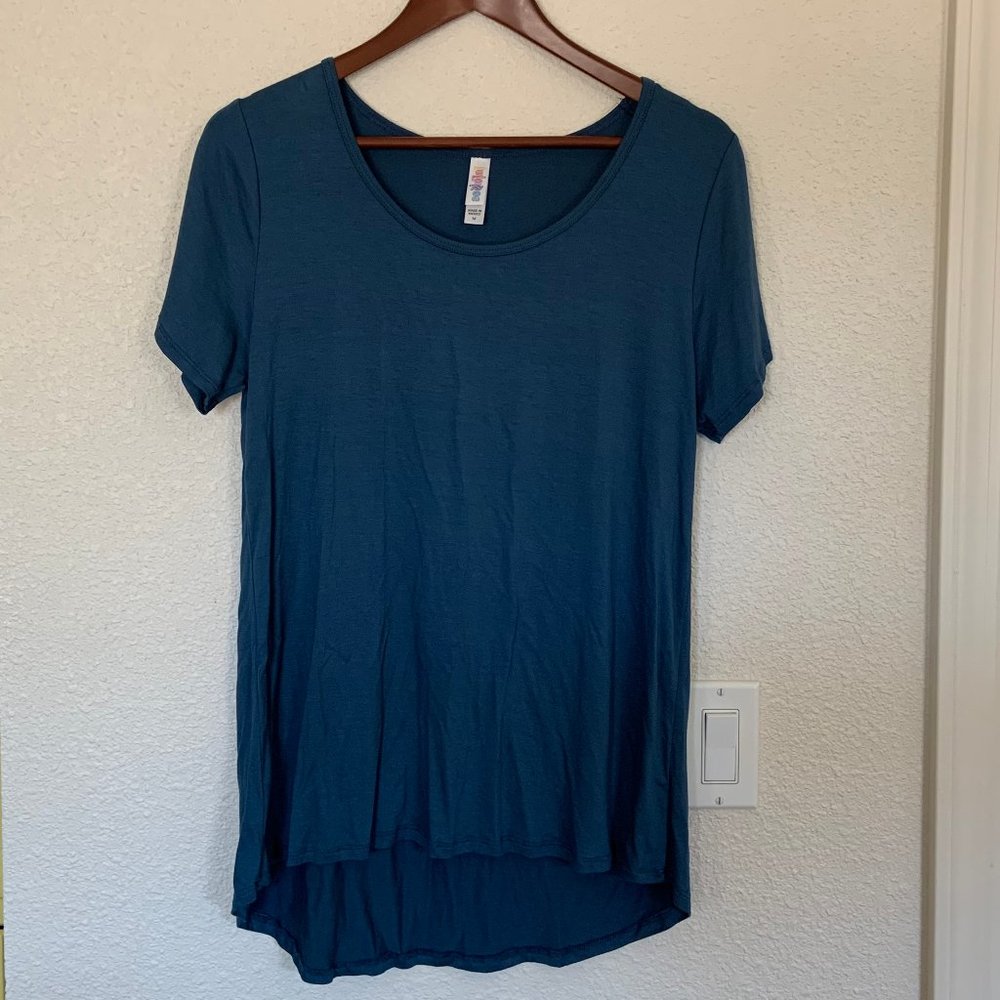 Medium Lularoe Top